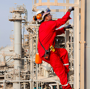 The Pearl GTL plant in Qatar illustrates our large-scale project capabilities. (photo)