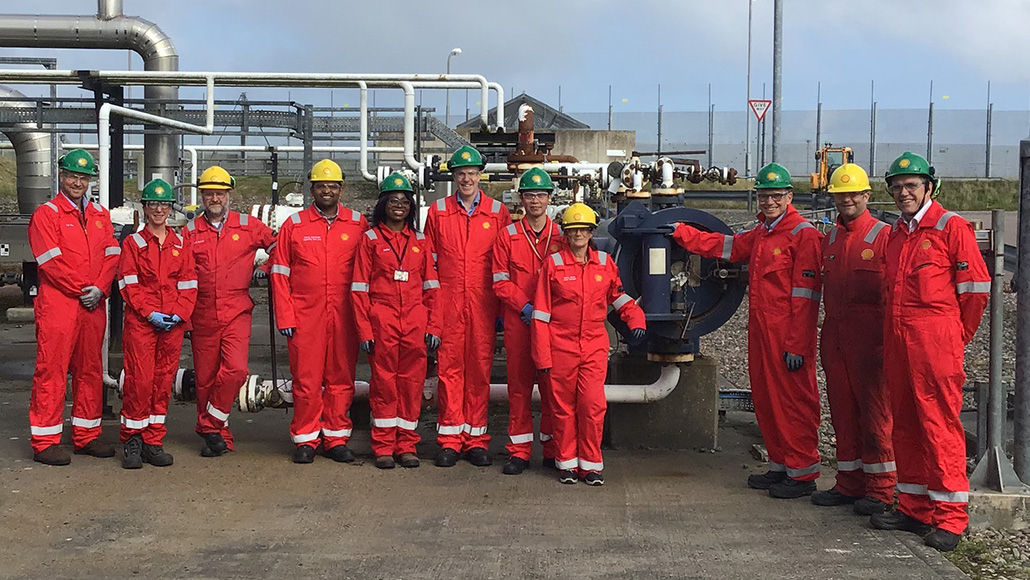 Shell employees with Sir Andrew Mackenzie infront of the St Fergus Gas Terminal (photo)