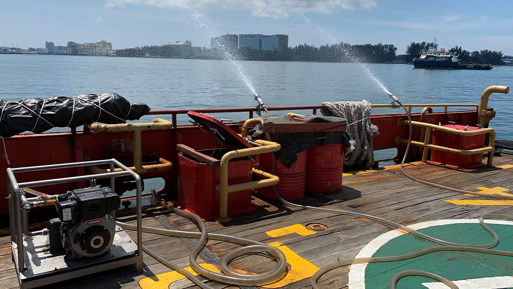 Spill response deployment exercise at offshore Malaysia with two spraying nozzles (photo)