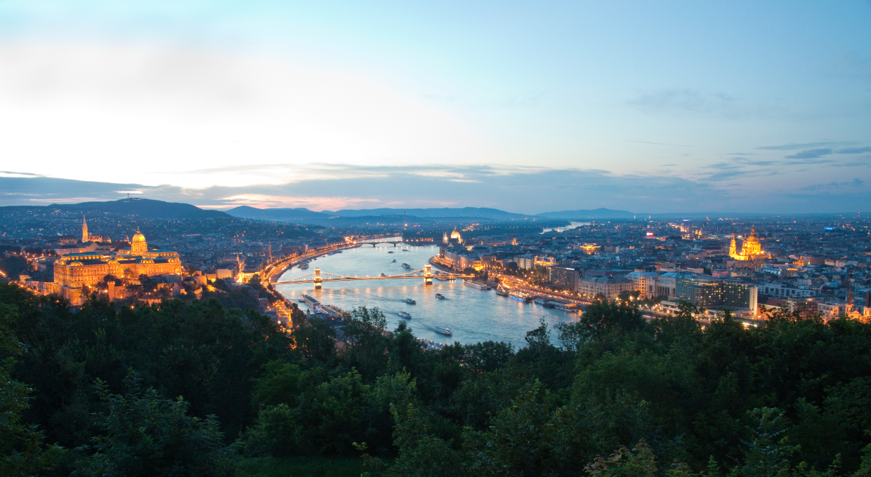 Scenery of cityscape of Budapest, Hungary, Europe with Danube and Chain Bridge in the center (photo)