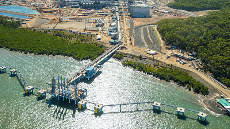 Queensland Curtis LNG plant on the east coast of Australia (photo)