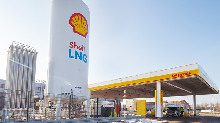 Shell's First Liquefied Natural Gas (LNG) Express Station at Waalhaven Rotterdam, Netherlands. (photo)