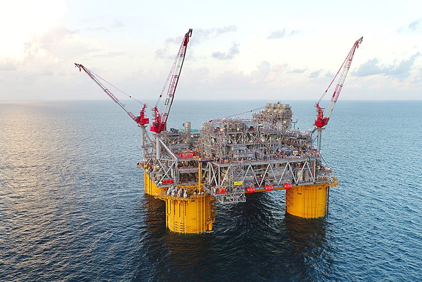 Appomattox offshore deepwater platform in the US Gulf of Mexico (photo)