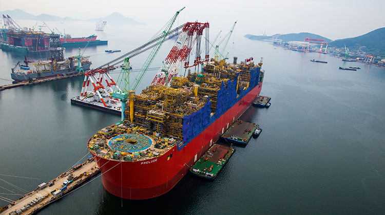 Prelude Floating LNG being assembled in Geoje, South Korea (photo)