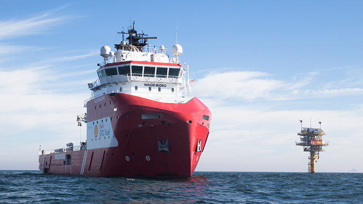 Kroonborg is the first offshore vessel in the world to sail on GTL fuel (photo)