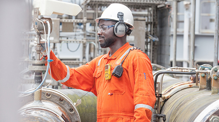 Engineer carries out regular checks on board the Bonga floating facility, Nigeria (photo)
