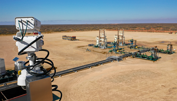 Shell’s iShale® well pads and a mini-modular central processing facility, the field of the future, a wellpad in the iShale® Program, Permian Basin (photo)