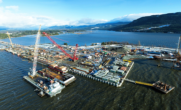 LNG Canada marine terminal under construction (photo)
