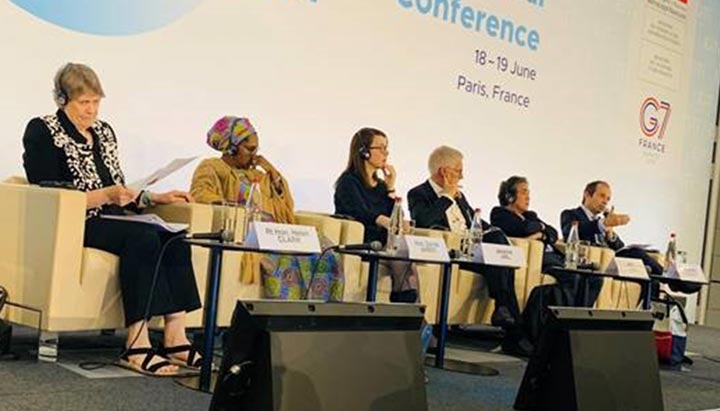 Shell’s Chief Financial Officer, Jessica Uhl, calls for greater transparency at the EITI conference, June 2019 (photo)