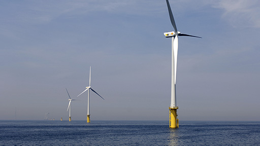 Shell wind farm, Egmond aan Zee, Netherlands (photo)