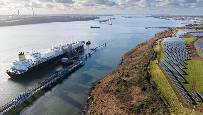The Dragon terminal is an LNG receiving, storing and regasification facility in Waterston, near Milford Haven in Pembrokeshire, Wales alongside multiple solar panels onshore. (photo)